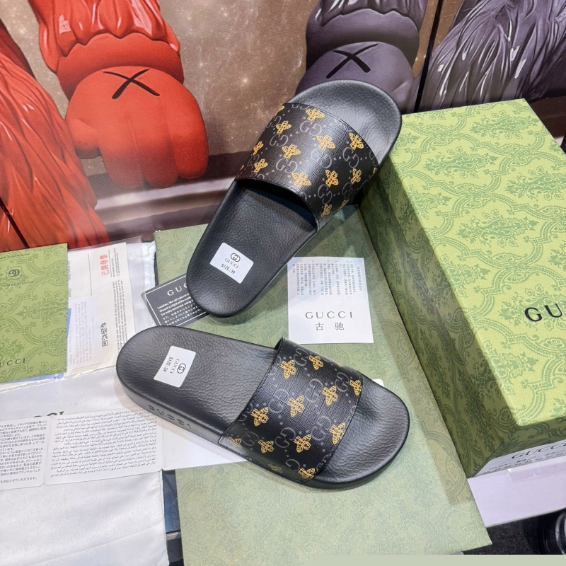 G*u*i slippers